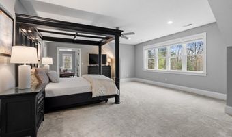 15 Hubbard Ln, Bolton, MA 01740