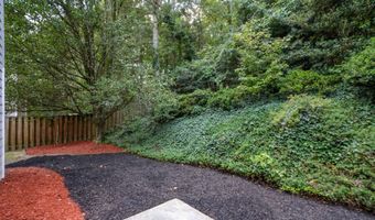 1045 Winthrope Chase, Alpharetta, GA 30009