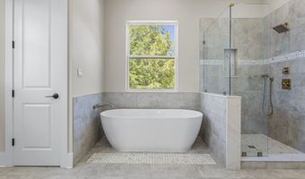 100 Blue Ridge Ct, Bay St. Louis, MS 39520
