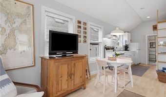 64 Burnside Ave, Narragansett, RI 02882