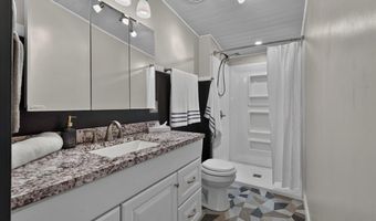 623 Barn Rd, Bonneau, SC 29431