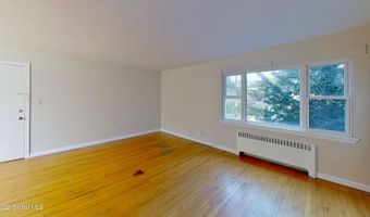 31 Parkwood St Apt 3, Albany, NY 12208