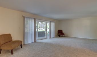 1030 S FERNANDEZ Ave 1T, Arlington Heights, IL 60005