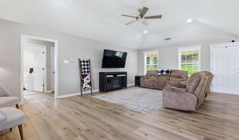 609 Swinging Bridge Rd, Beebe, AR 72012