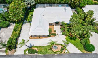 8645 SE Gulfstream Pl, Hobe Sound, FL 33455