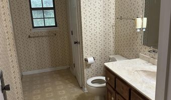 1307 Hickory St, Albertville, AL 35950