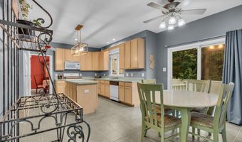 12 Brittany Dr, Bayville, NJ 08721