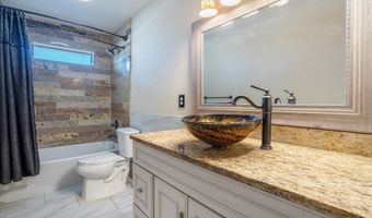 10613 EASY St NW, Albuquerque, NM 87114