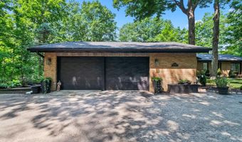 4720 Nirvana Dr, Adrian, MI 49221