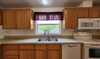 255 SE 15TH St, Bandon, OR 97411