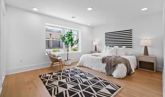 525 AVENUE E 1, Bayonne, NJ 07002