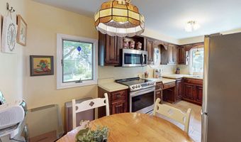 10 Baxter St, Danbury, CT 06811