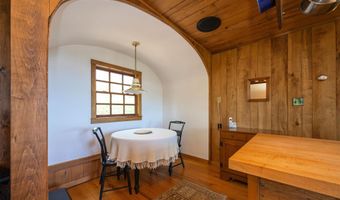 57 Darling Ln, Barnet, VT 05821