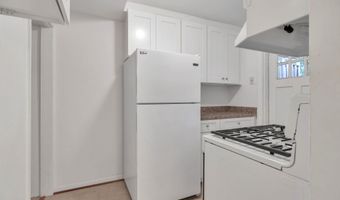 2826 JEFFERSON Dr, Alexandria, VA 22303
