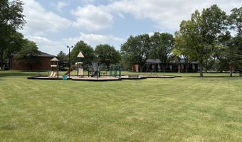 2424 E Oakton St 4F, Arlington Heights, IL 60004