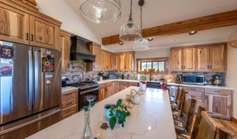 30 VISTA Rd, Cora, WY 82925
