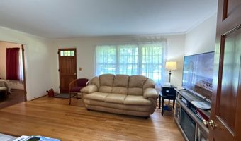 108 Barnett Dr, Bishopville, SC 29010