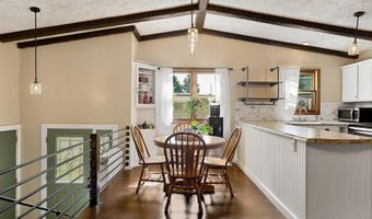 1304 Swanhill Dr, Albert Lea, MN 56007