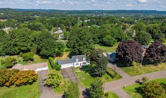 19 Valerie Ln, Danbury, CT 06811