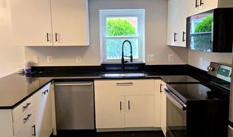 1008 N ROOSEVELT St, Arlington, VA 22205