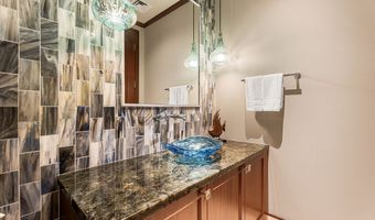 81-555 KAIUE St, Kealakekua, HI 96750