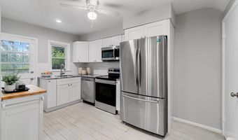 6820 QUEENS FERRY Rd, Baltimore, MD 21239