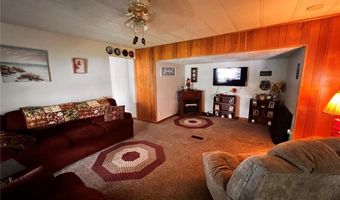 8360 Club Ln, Alma, IL 62807
