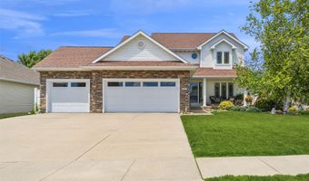 237 19th St SW, Altoona, IA 50009