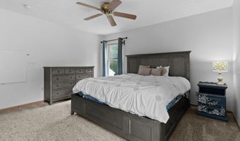 1097 Pebble Brook Dr, Columbus, OH 43240