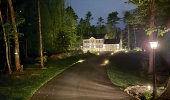 16 Stagecoach Rd, Barrington, NH 03825