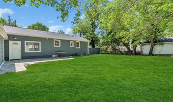 136 Pacific Ave, Beachwood, NJ 08722