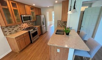 13580 Weycroft Cir, Alpharetta, GA 30004