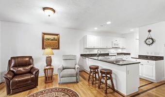 13 Laurel Hill Ct 13, Bourne, MA 02532