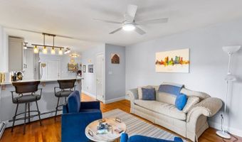 4 Saturn Ct, Alloway, NJ 07422