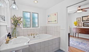 200 Meadow St, Branford, CT 06405