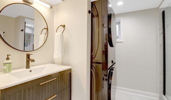 2139 S OXFORD St, Arlington, VA 22204