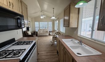 929 N DELAWARE Dr 28, Apache Junction, AZ 85120