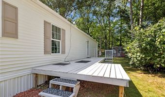 979 Toll Gate Rd, Warwick, RI 02886