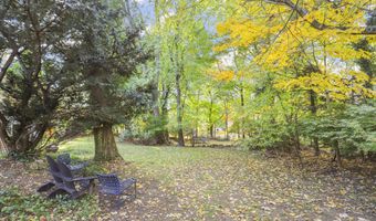 47 Hollow Tree Ridge Rd, Darien, CT 06820