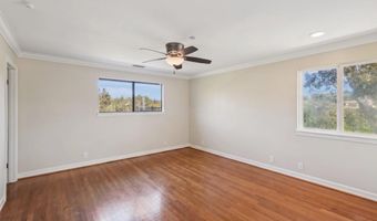 707 S Live Oak Park Rd, Fallbrook, CA 92028