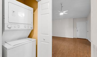 20322 BEECHWOOD Ter 301, Ashburn, VA 20147