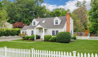4 Old Stone Rd, Darien, CT 06820
