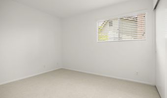 196 Mariposa Dr, Camarillo, CA 93012