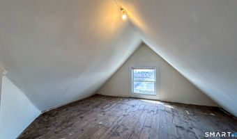 784 Howard Ave 2Nd Floor, Bridgeport, CT 06605