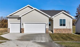 529 Meadows Ct, Polk City, IA 50226