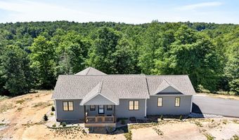 944 Lakepointe Dr, Albany, KY 42602