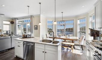 7 Travelers Way, Bayville, NJ 08721