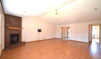 1500 SE 21st St, Bentonville, AR 72712