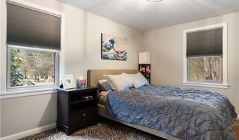 429 Howland Rd, East Greenwich, RI 02818