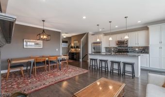 5 Blazingstar Way, Allamuchy Twp., NJ 07840